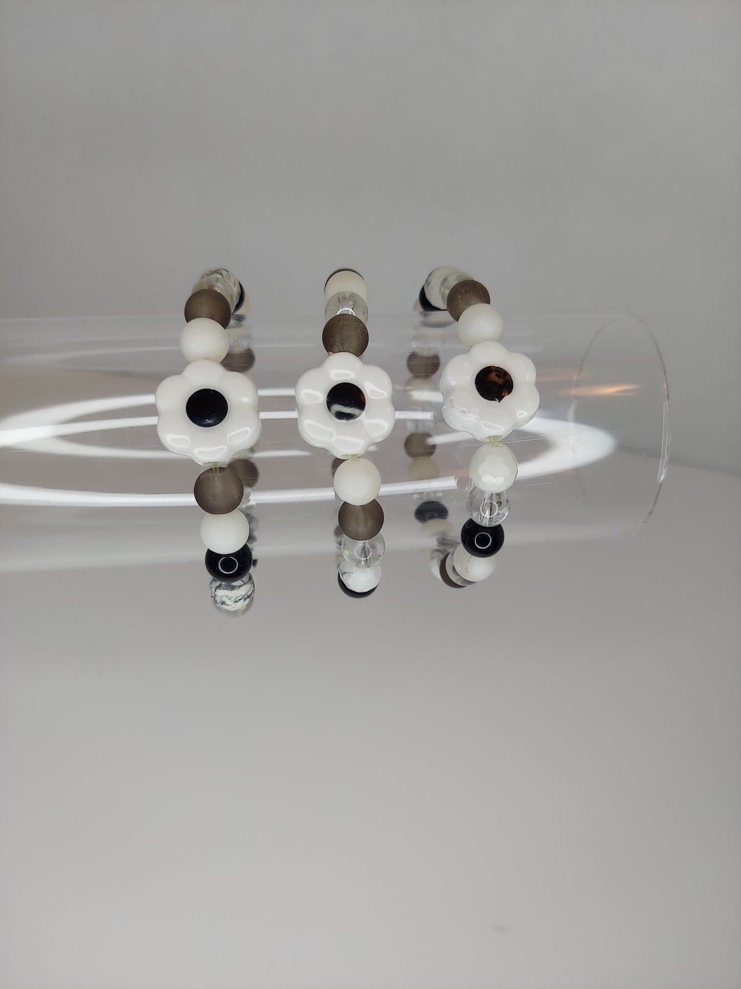 Black and White Flower with Howlite (1pc)