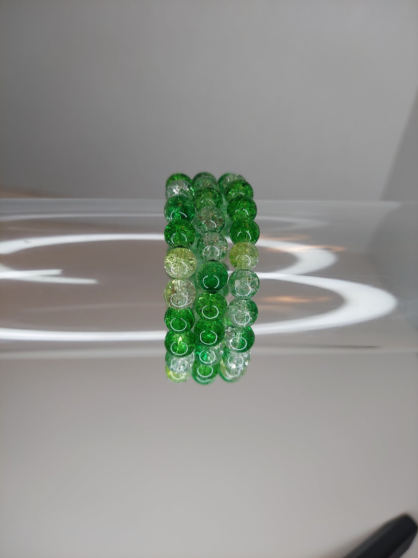 Green Crackle Glass Beaded Bracelet
