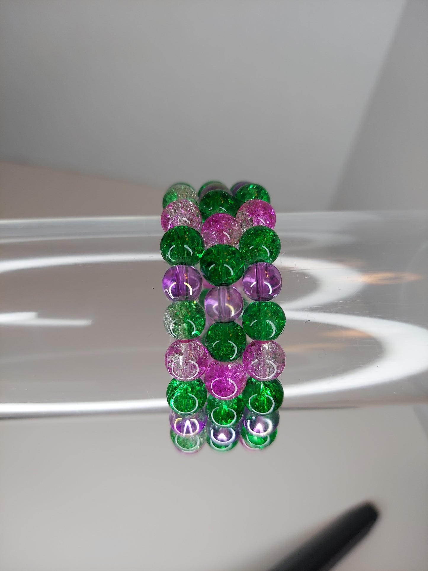 Green Pink Purple Crackle Glass Beaded Bracelet