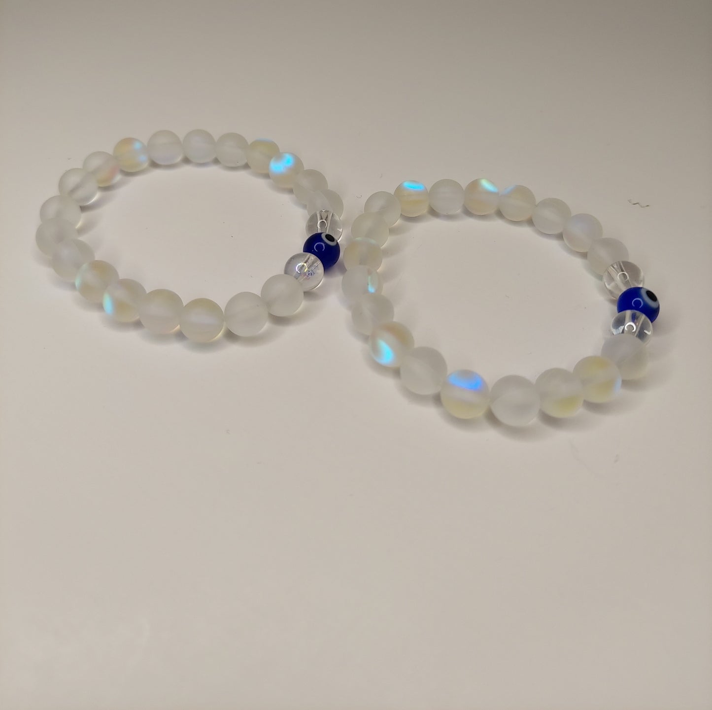Opaque White Blue Evil Eye Beaded Bracelet (1pc)